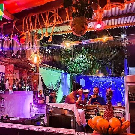 Paraty Santo Hostel Bar Buitenkant foto